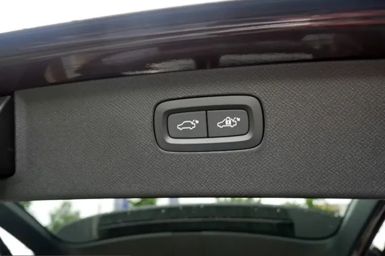 Volvo XC90 din 2025 cu 21.475 km - oferta VOL253571 - foto 13