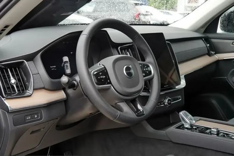Volvo XC90 din 2025 cu 21.475 km - oferta VOL253571 - foto 14