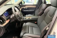 Volvo XC90 din 2025 cu 23.221 km - oferta VOL253573 - foto 13