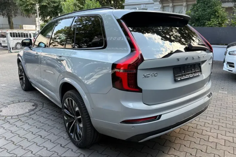 Volvo XC90 din 2025 cu 13.955 km - oferta VOL253576 - foto 5