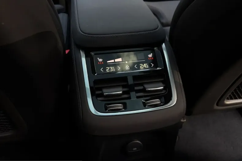 Volvo XC90 din 2025 cu 13.955 km - oferta VOL253576 - foto 20