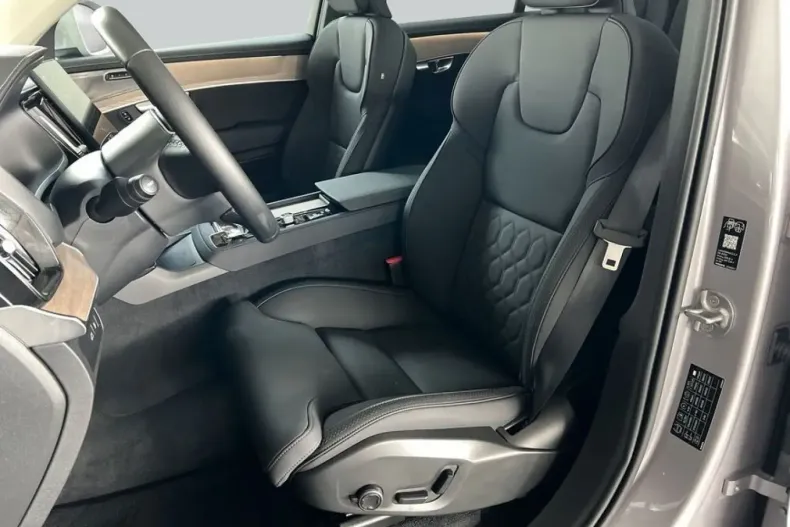 Volvo XC90 din 2025 cu 11.181 km - oferta VOL253587 - foto 10