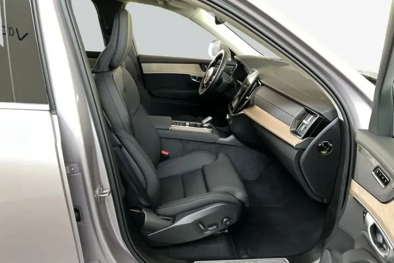 Volvo XC90 din 2025 cu 11.181 km - oferta VOL253587 - foto 12
