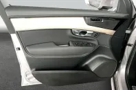 Volvo XC90 din 2025 cu 11.181 km - oferta VOL253587 - foto 19