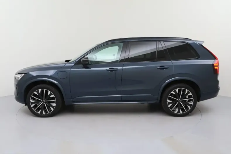 Volvo XC90 din 2025 cu 15.653 km - oferta VOL253589 - foto 8