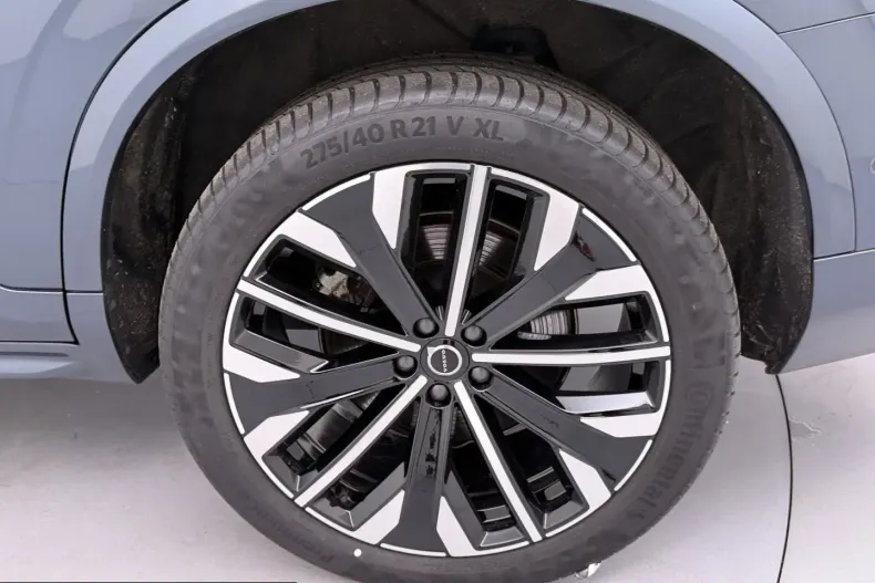 Volvo XC90 din 2025 cu 15.653 km - oferta VOL253589 - foto 17