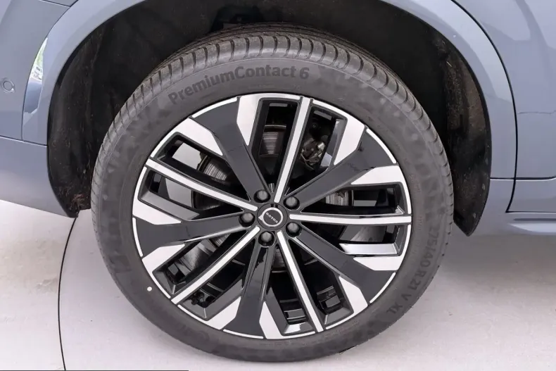 Volvo XC90 din 2025 cu 15.653 km - oferta VOL253589 - foto 24