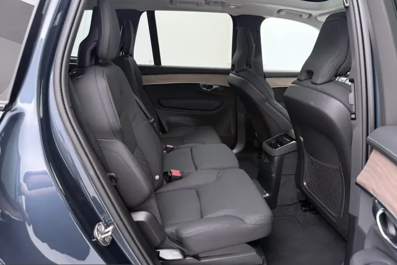 Volvo XC90 din 2025 cu 15.653 km - oferta VOL253589 - foto 25
