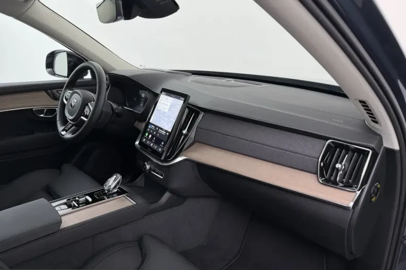 Volvo XC90 din 2025 cu 15.653 km - oferta VOL253589 - foto 28