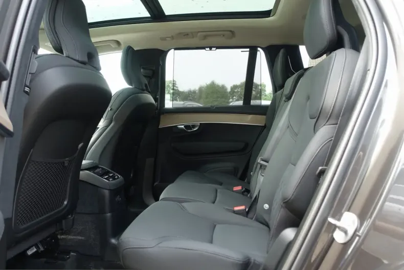 Volvo XC90 din 2025 cu 16.806 km - oferta VOL253590 - foto 12