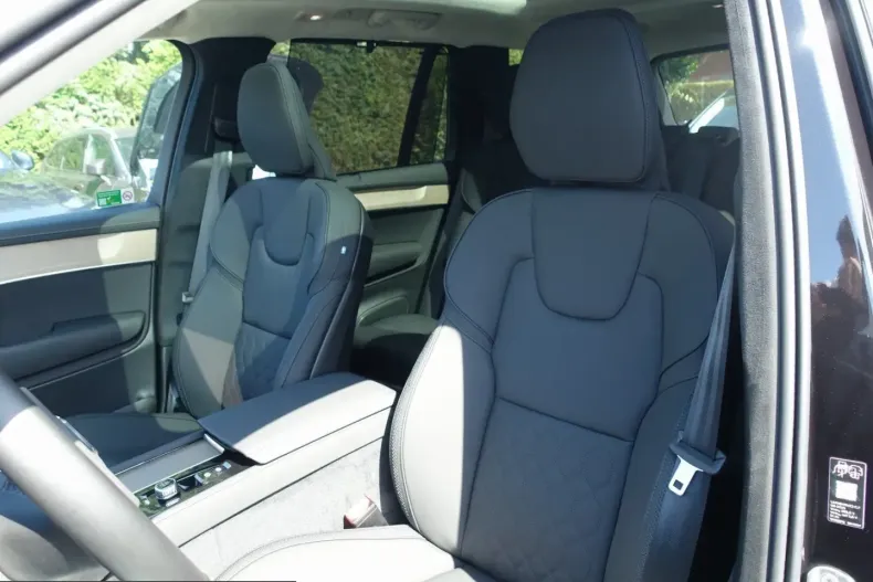 Volvo XC90 din 2025 cu 19.250 km - oferta VOL253591 - foto 10