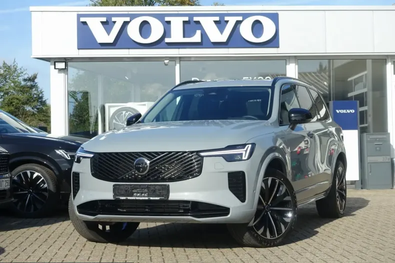Volvo XC90 din 2025 cu 23.208 km - oferta VOL253592 - foto 1