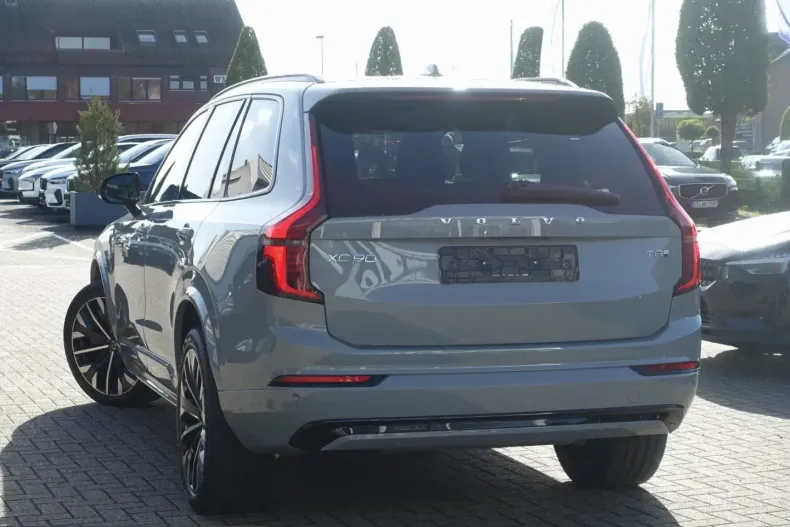 Volvo XC90 din 2025 cu 23.208 km - oferta VOL253592 - foto 4