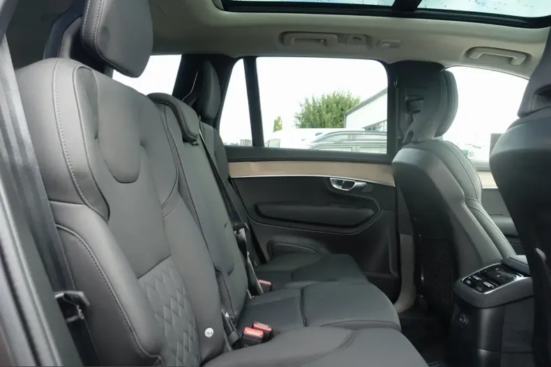 Volvo XC90 din 2025 cu 25.130 km - oferta VOL253593 - foto 9
