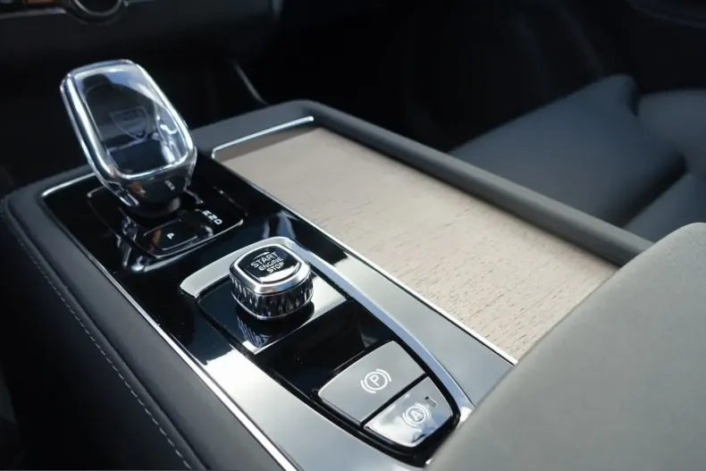 Volvo XC90 din 2025 cu 25.130 km - oferta VOL253593 - foto 20