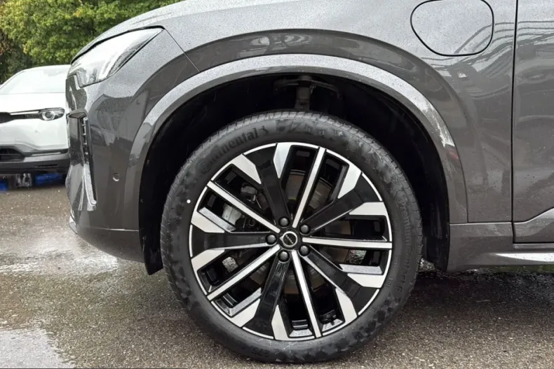 Volvo XC90 din 2025 cu 20.500 km - oferta VOL253594 - foto 14