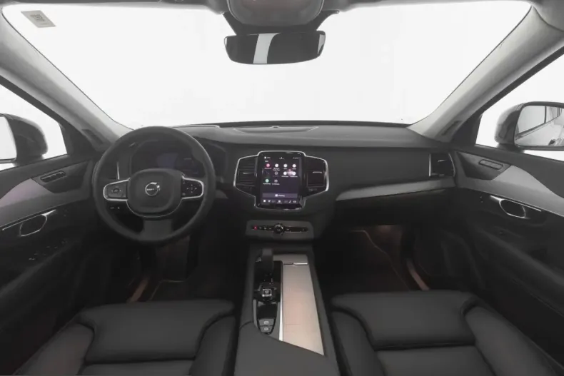 Volvo XC90 din 2025 cu 26.995 km - oferta VOL253595 - foto 3