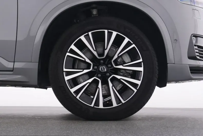 Volvo XC90 din 2025 cu 26.995 km - oferta VOL253595 - foto 21