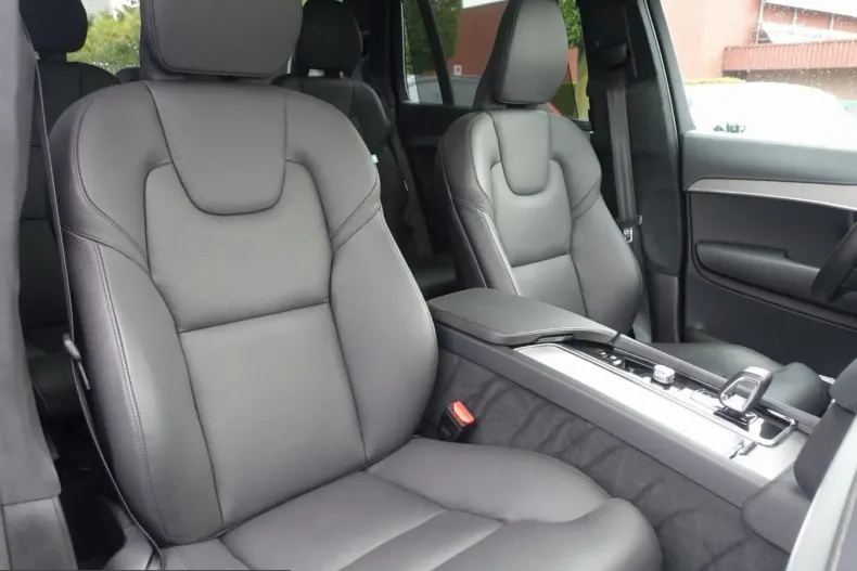Volvo XC90 din 2025 cu 51.950 km - oferta VOL253596 - foto 8