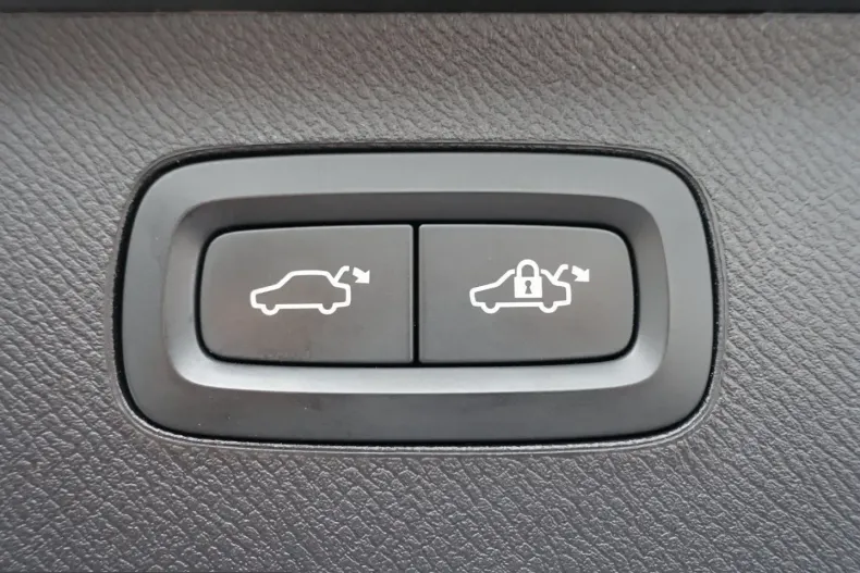 Volvo XC90 din 2025 cu 51.950 km - oferta VOL253596 - foto 28