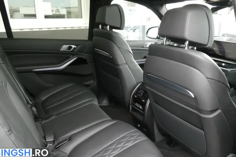 BMW X7 (Seria X) din 2024 cu 52.806 km - oferta BMW253621 - foto 14