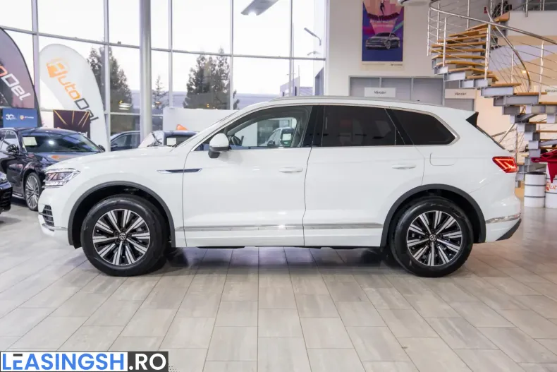 Volkswagen Touareg din 2021 cu 93.733 km - oferta VOL253624 - foto 3