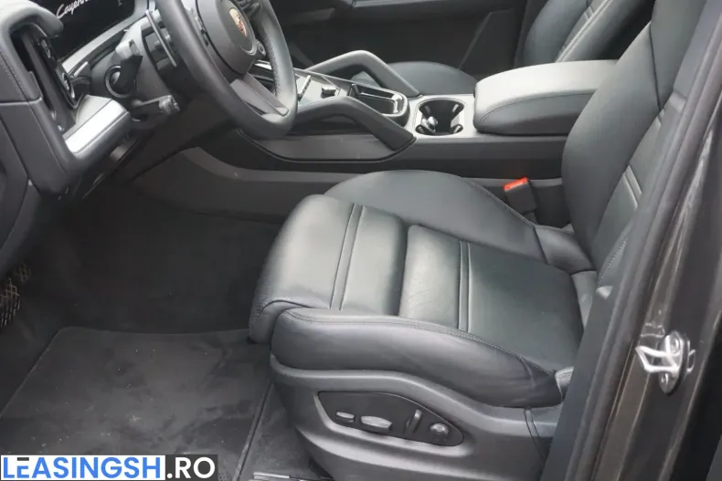 Porsche Cayenne din 2025 cu 17.999 km - oferta POR253639 - foto 32