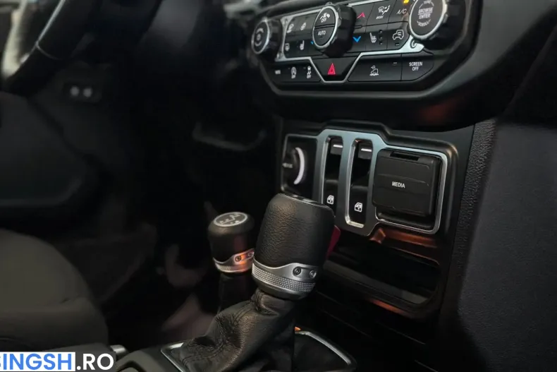 Jeep Wrangler din 2023 cu 36.453 km - oferta JEE253643 - foto 9