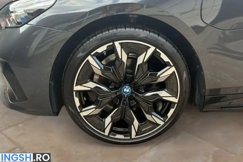 BMW 530 (Seria 5) din 2024 cu 9.224 km - oferta BMW253649 - foto 11