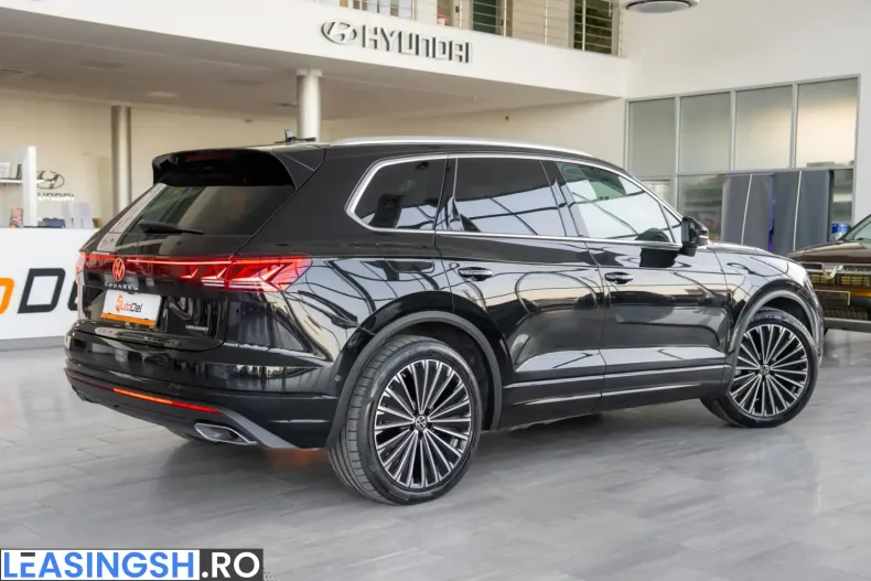 Volkswagen Touareg din 2023 cu 31.123 km - oferta VOL253650 - foto 4