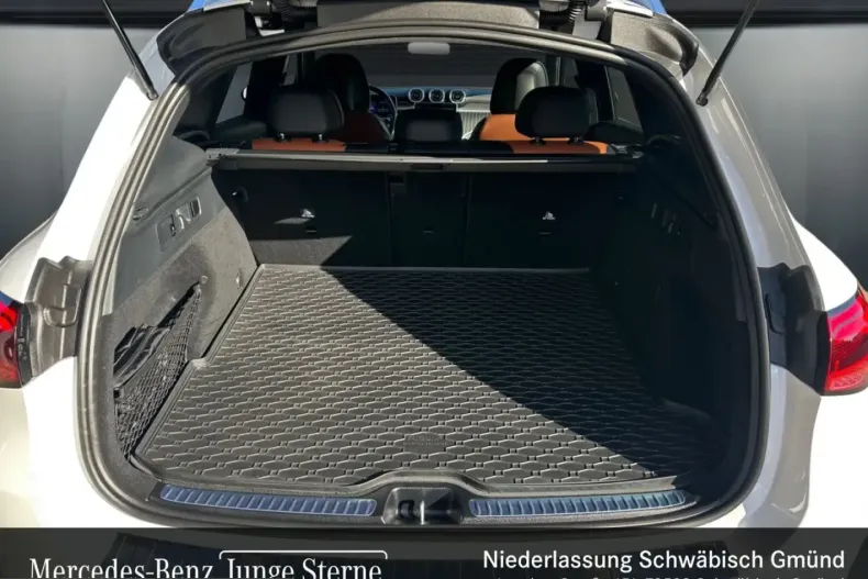 Mercedes-Benz GLC 300 (Clasa GLC) din 2025 cu 36.295 km - oferta MER253654 - foto 8