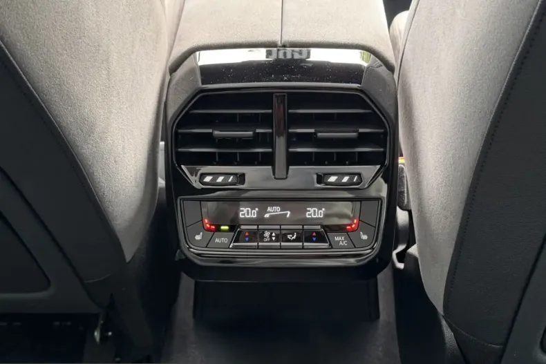 BMW iX din 2025 cu 19.855 km - oferta BMW253660 - foto 18