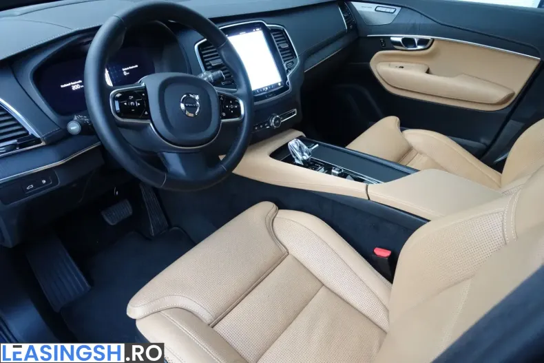 Volvo XC90 din 2024 cu 39.864 km - oferta VOL253663 - foto 2