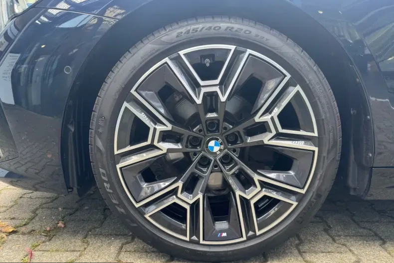 BMW 520 (Seria 5) din 2025 cu 19.846 km - oferta BMW253664 - foto 20