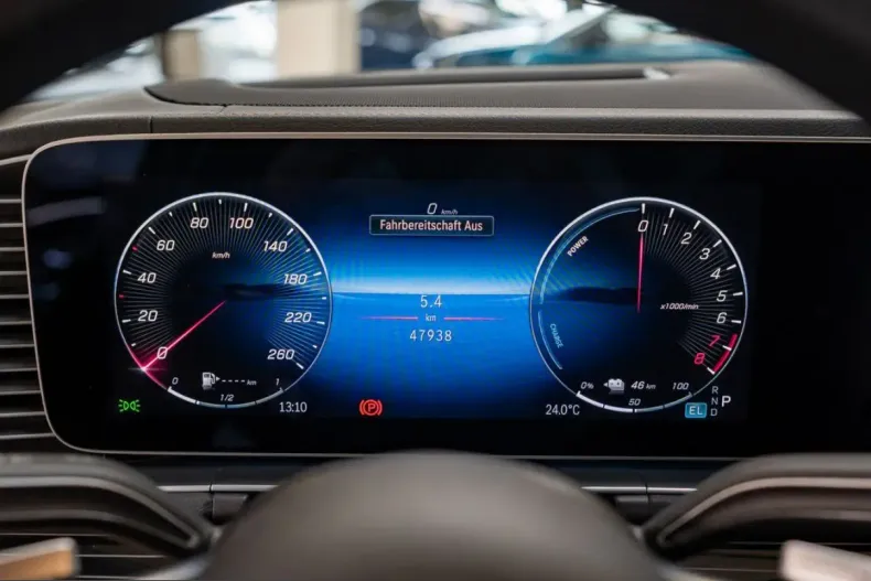 Mercedes-Benz GLE 400 (Clasa GLE) din 2024 cu 47.935 km - oferta MER253678 - foto 13