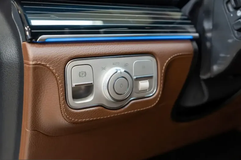 Mercedes-Benz GLE 400 (Clasa GLE) din 2024 cu 47.935 km - oferta MER253678 - foto 18