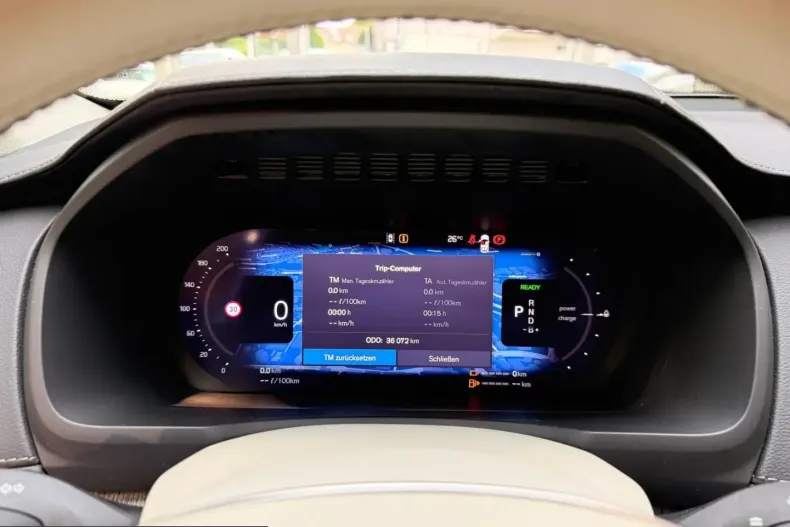 Volvo XC90 din 2024 cu 36.000 km - oferta VOL253682 - foto 15