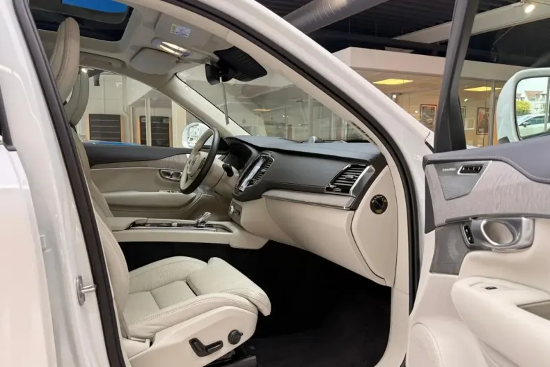 Volvo XC90 din 2024 cu 36.000 km - oferta VOL253682 - foto 21