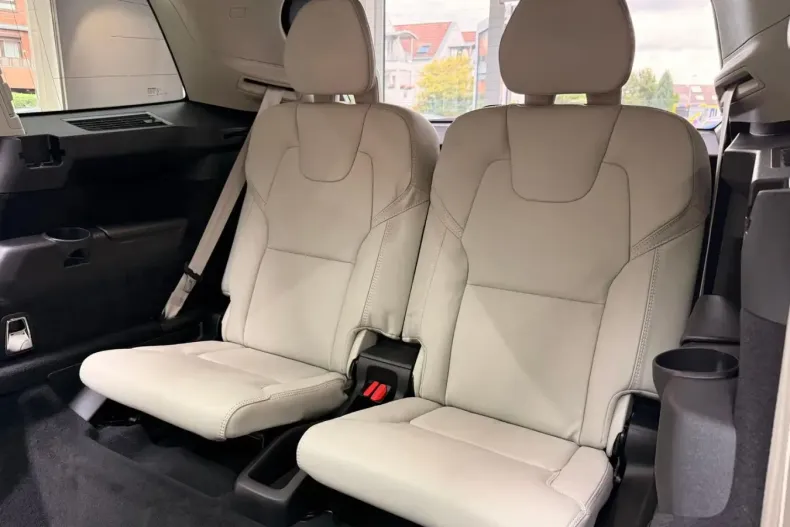 Volvo XC90 din 2024 cu 36.000 km - oferta VOL253682 - foto 29