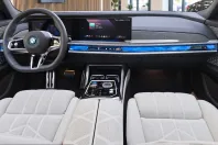 BMW i7 (Seria 7) din 2023 cu 12.500 km - oferta BMW253683 - foto 2