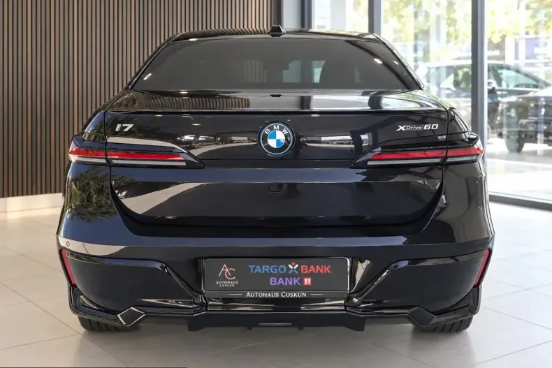 BMW i7 (Seria 7) din 2023 cu 12.500 km - oferta BMW253683 - foto 7