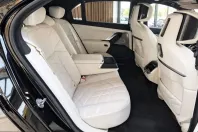 BMW i7 (Seria 7) din 2023 cu 12.500 km - oferta BMW253683 - foto 8