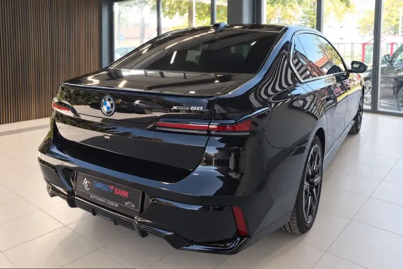 BMW i7 (Seria 7) din 2023 cu 12.500 km - oferta BMW253683 - foto 9