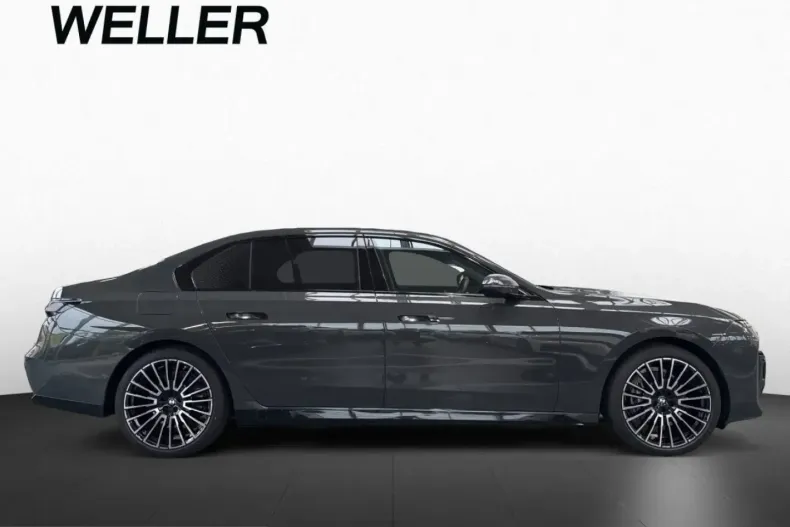 BMW 740 (Seria 7) din 2025 cu 25.887 km - oferta BMW253686 - foto 9