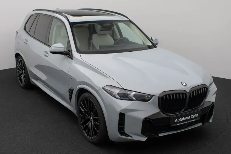 BMW X5 (Seria X) din 2023 cu 45.989 km - oferta BMW253687 - foto 1