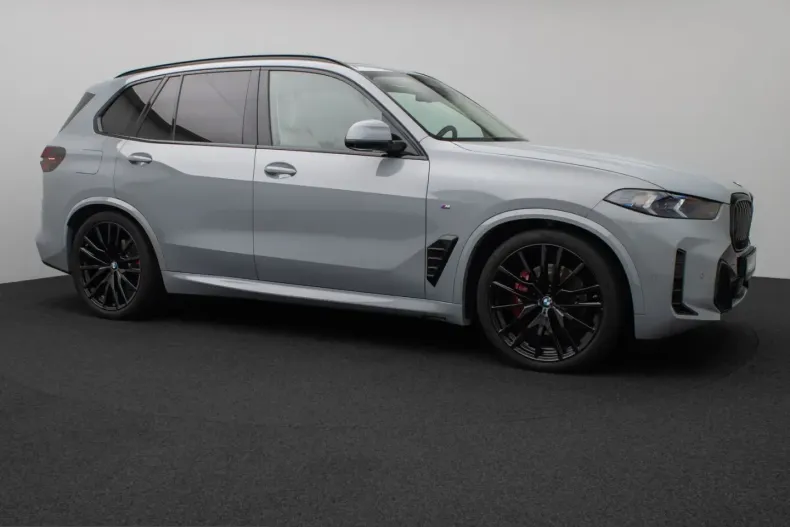 BMW X5 (Seria X) din 2023 cu 45.989 km - oferta BMW253687 - foto 4