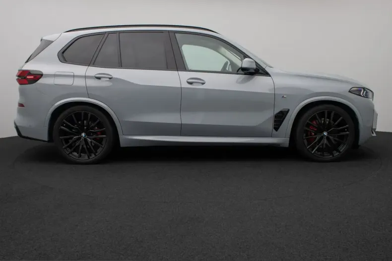 BMW X5 (Seria X) din 2023 cu 45.989 km - oferta BMW253687 - foto 5