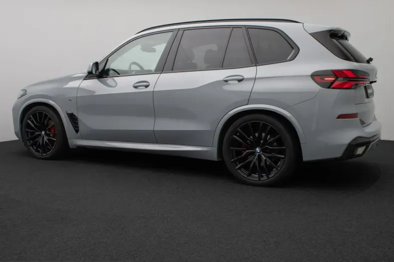 BMW X5 (Seria X) din 2023 cu 45.989 km - oferta BMW253687 - foto 10