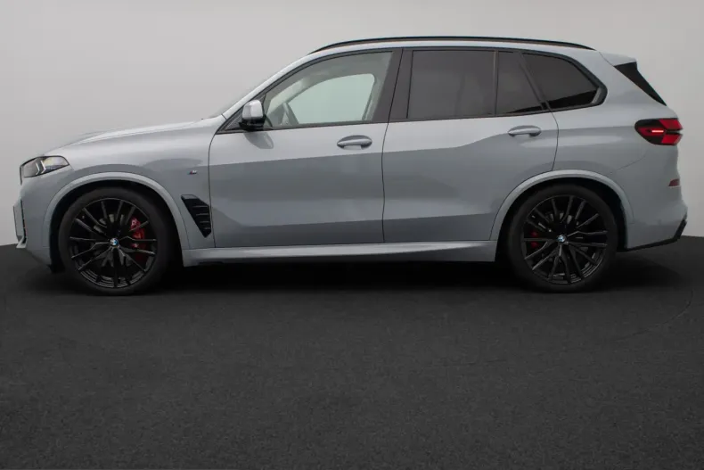 BMW X5 (Seria X) din 2023 cu 45.989 km - oferta BMW253687 - foto 11