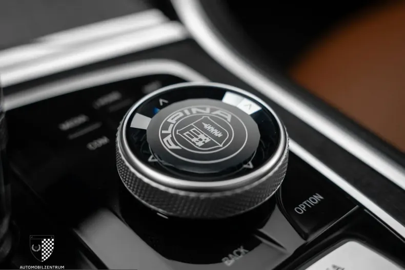 BMW M850 (Seria 8) din 2023 cu 10.835 km - oferta BMW253692 - foto 24